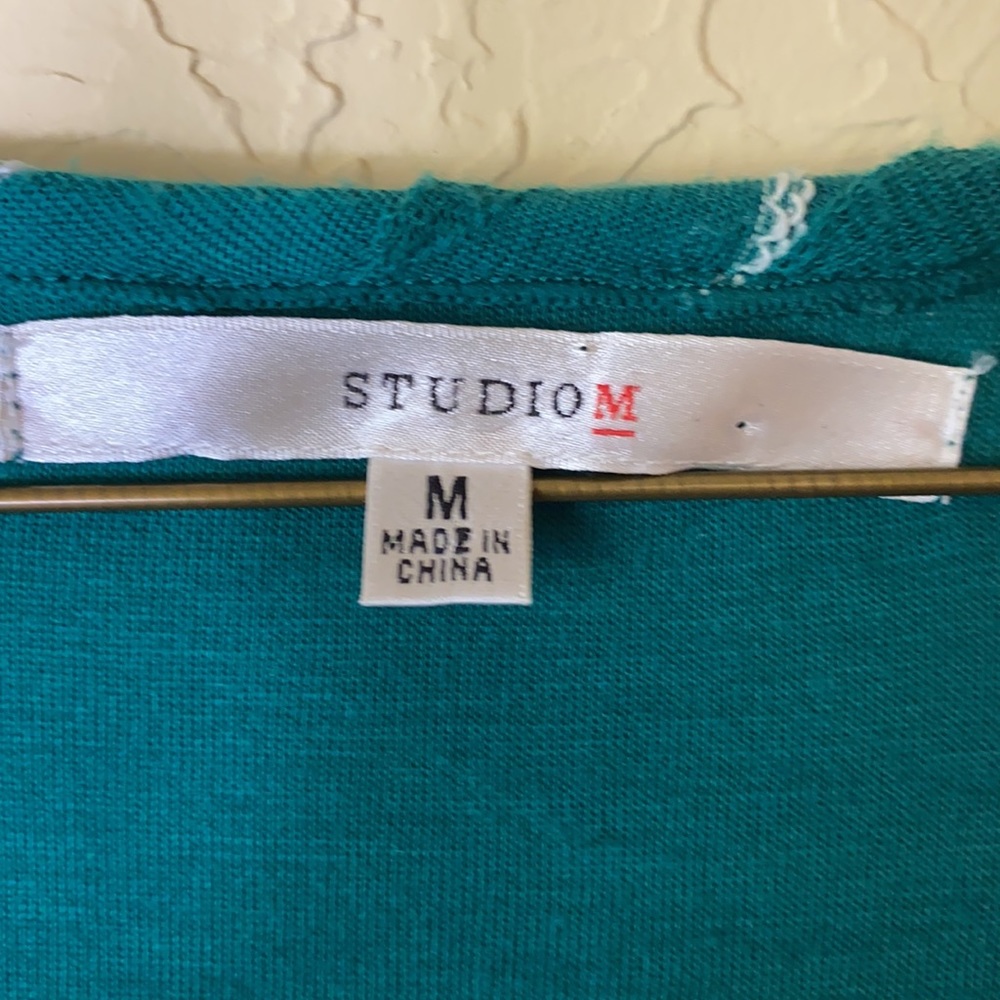 Studio M Beautiful textures green fitted dress Med - Picture 2 of 7